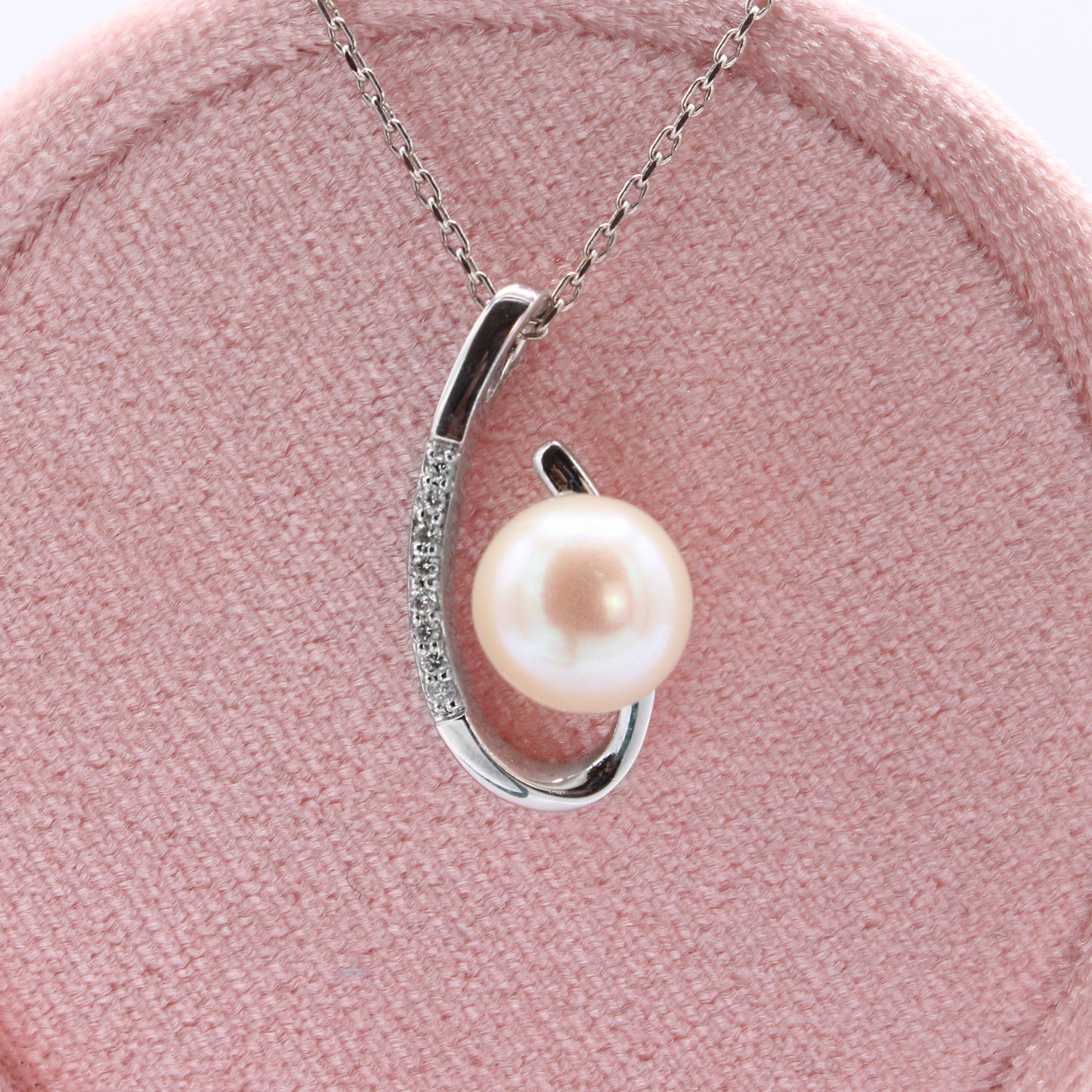 Pearl Pendant