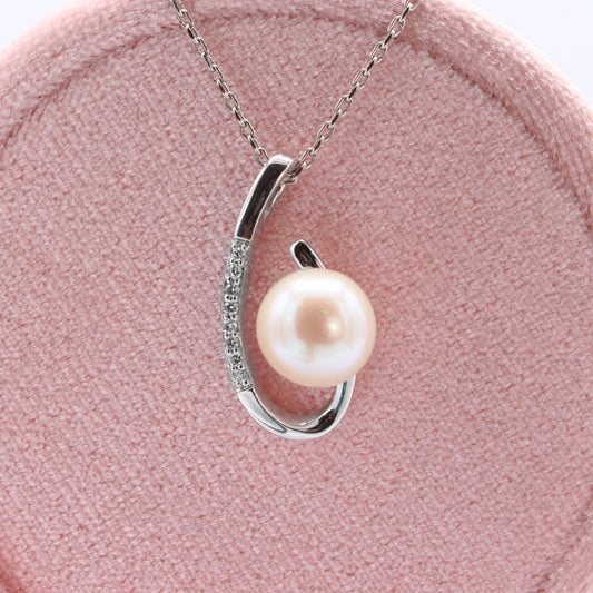 Pearl Pendant